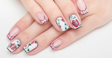 Acryl, Gel en Zijde, de Populairste Nagels