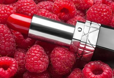 Een Recept Voor Doe-Het-Zelf Lippenstift met Bessen
