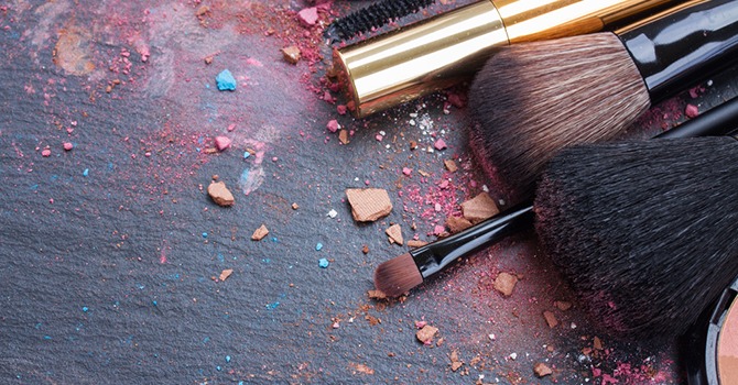Gebruik jij Make-Up Zonder Giftige Chemische Stoffen?