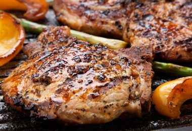 Jamie Oliver’s Zoete Kijk op Ouderwetse Varkenslapjes!