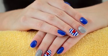 Wat je Moet Weten Over Acrylnagels, Lees Verder!